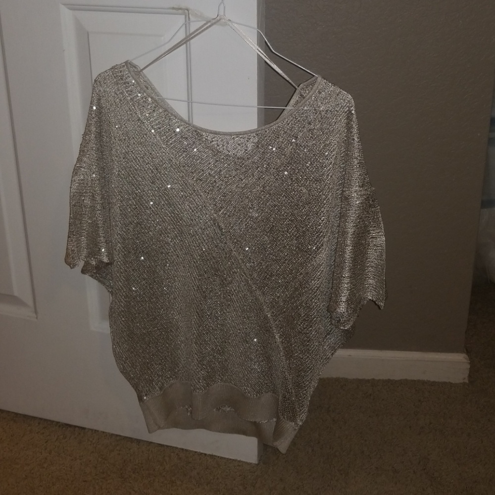 blouse - Picture 2 of 2